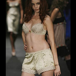 Trelise Cooper lingerie outono inverno 2007 - 15237
